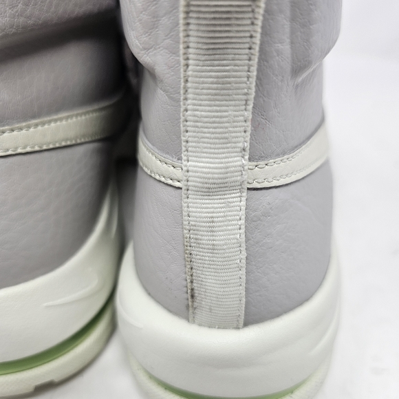 New Nike Air Max Goaterra 2.0 Big Kids All Weather Boot Size 7y DC9515-002 Gray. - Picture 10 of 11